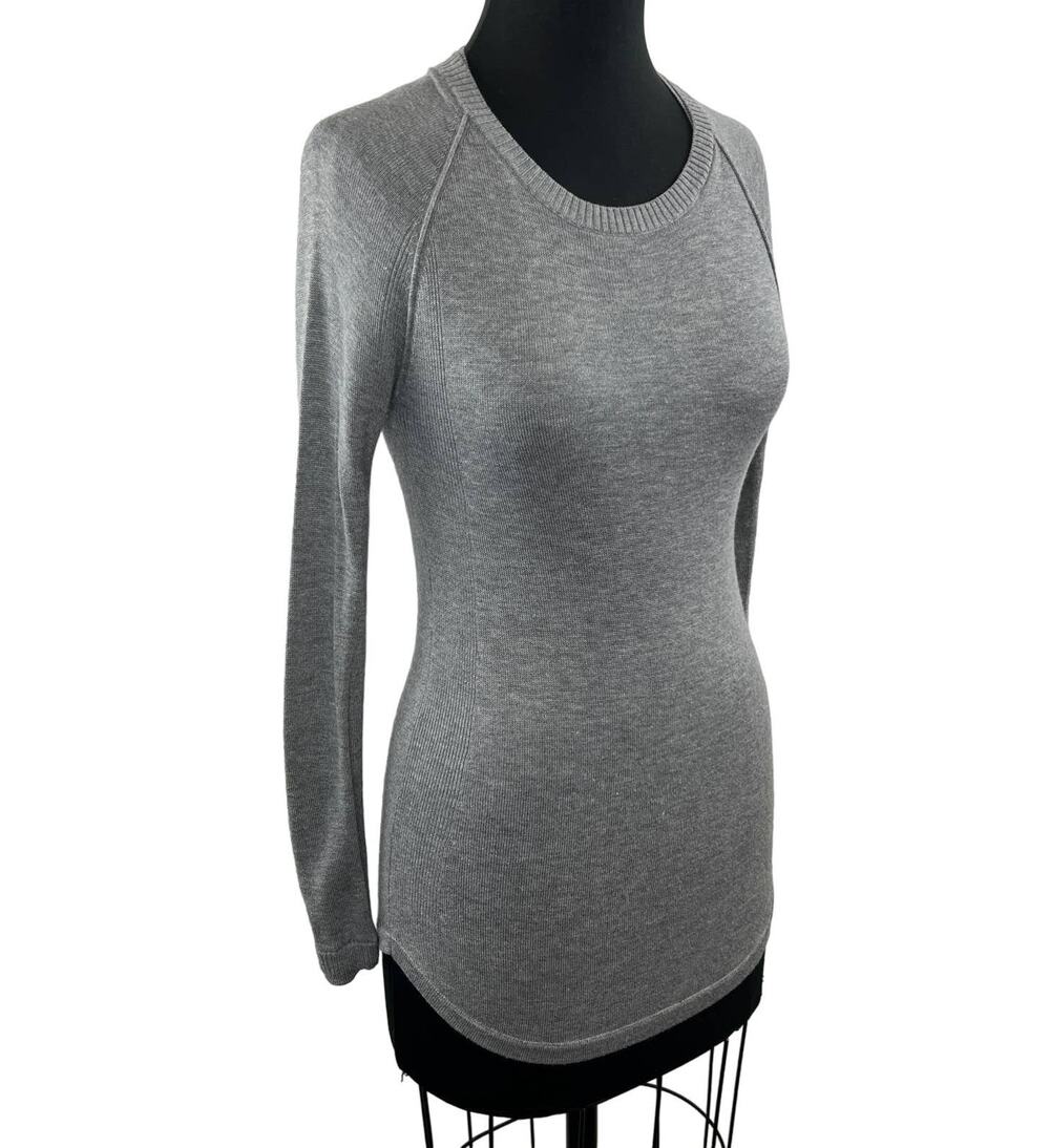 LULULEMON Sunshine Coast Long Sleeve Heathered Gray Boolux Cashmere Knit 2 XS